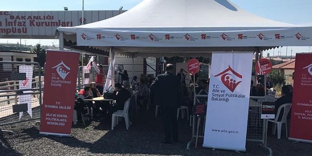 Şehit yakınları ve gaziler için çadır