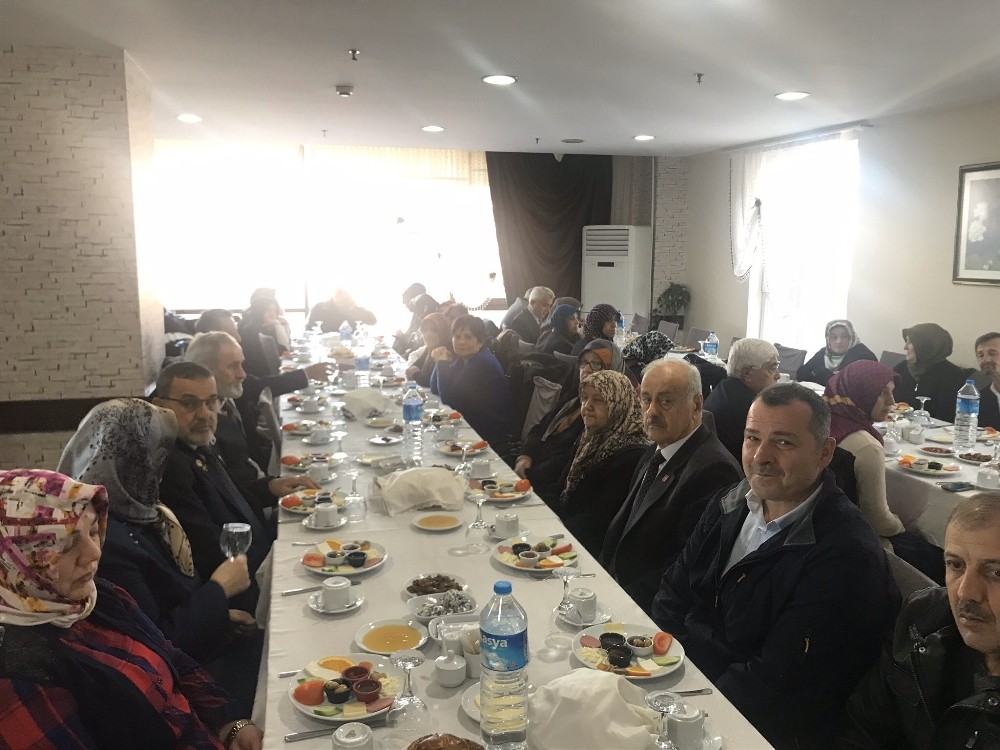 Şehit yakınları ve gazilerle kahvaltıda buluştular 