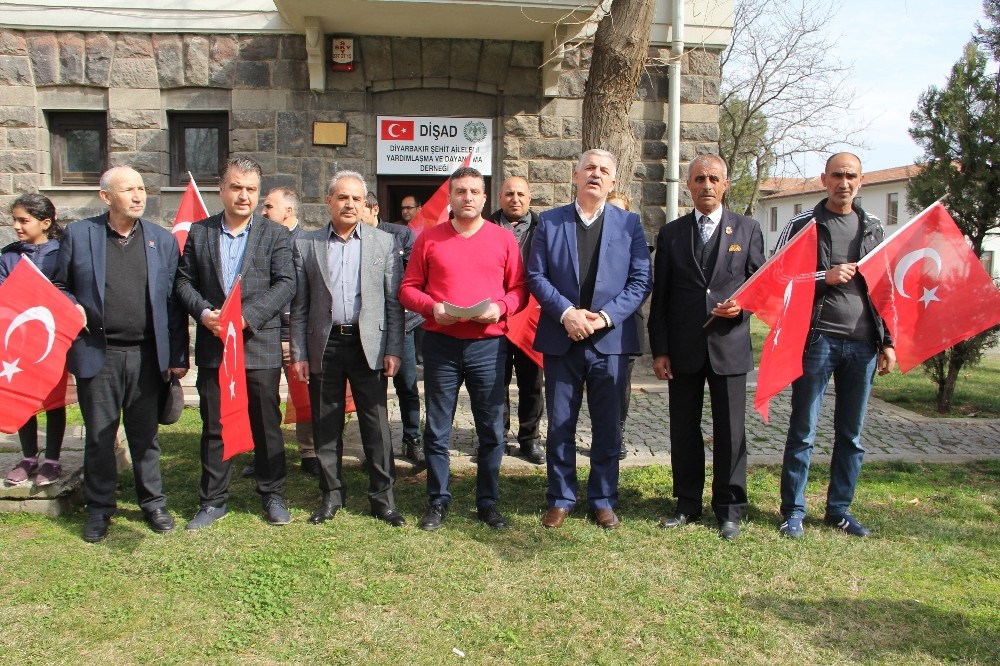 Şehit yakınlarından hain saldırıya kınama 