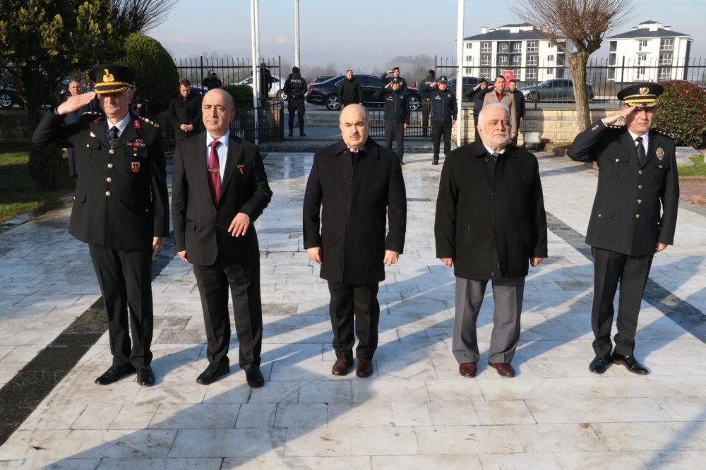 Şehitler anıldı 