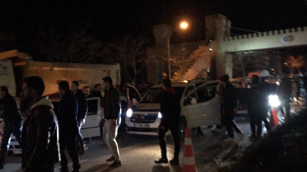 Şehitler için düzenlenen konvoyda kavga çıktı 