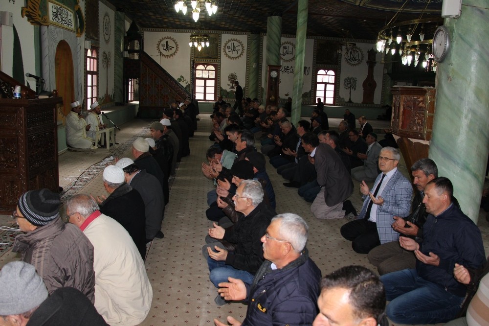 Şehitler için mevlit okutuldu 