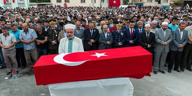 Şehitlerimiz ebediyete uğurlandı