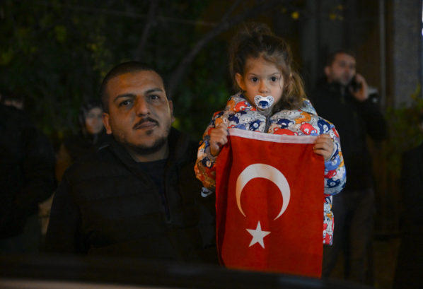 Şehitlerimizin naaşları tören alanında! Vatan evlatlarına son uğurlama