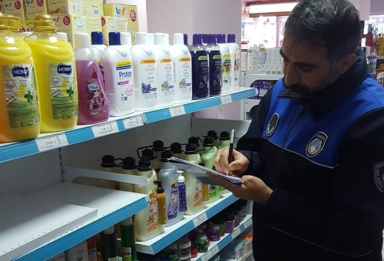 Şehzadeler Belediyesi virüs fırsatçılarına geçit vermiyor 