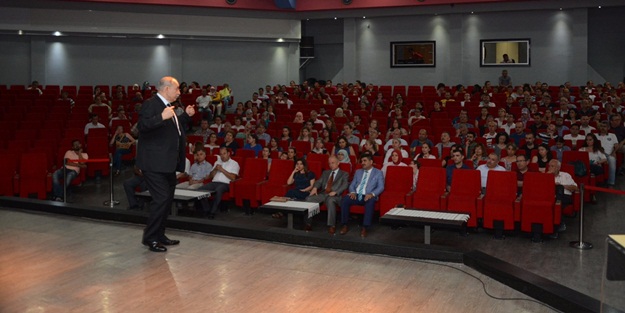 Şehzadelerde bin 400 öğretmene etkili iletişim ve düşünme becerileri semineri