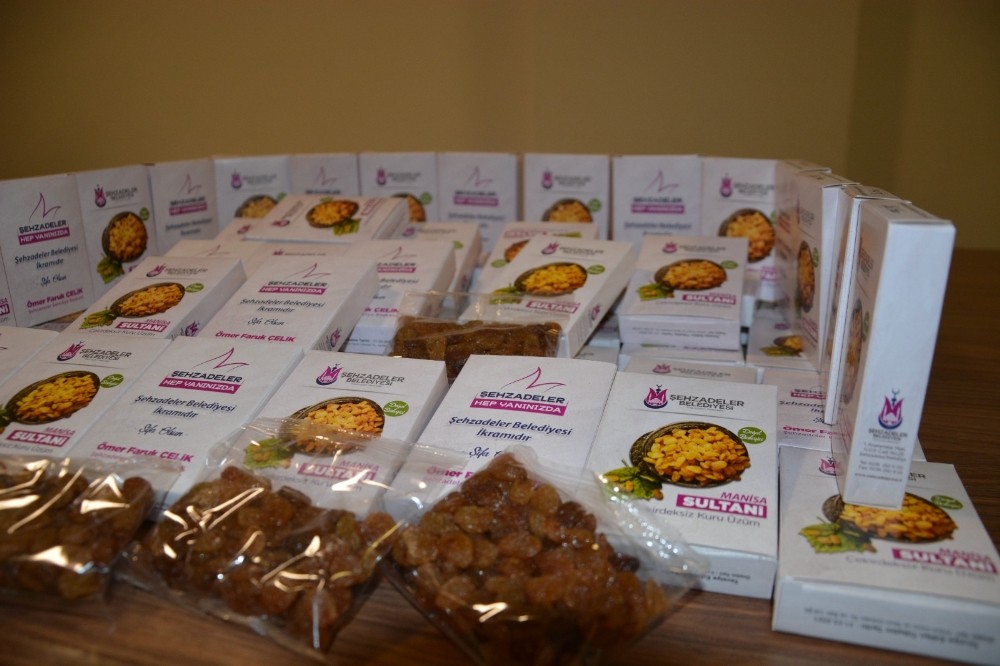 Şehzadeler’den sağlıkçılara kuzu üzüm dopingi 