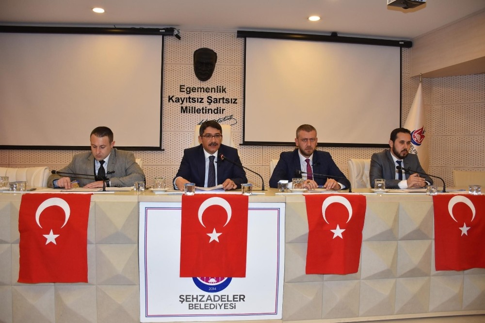 Şehzadeler’e ’Millet Kıraathanesi’ müjdesi 