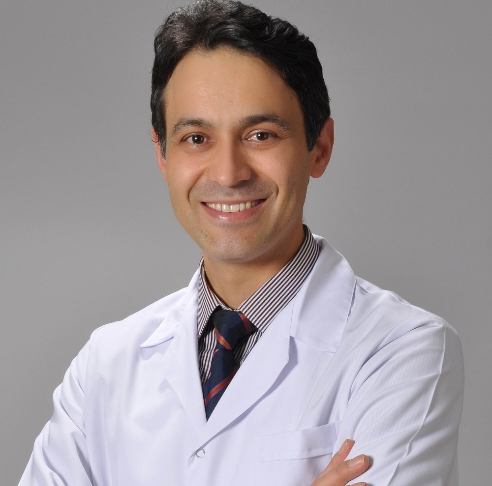 Şeker Hastalığına Bağlı Kapanan Gözü 35 Yıl Sonra Açıldı 