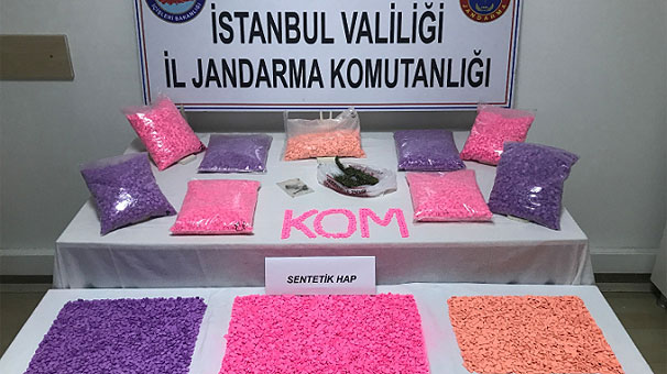 Şeker kutusunda Extacy'ye jandarma engeli