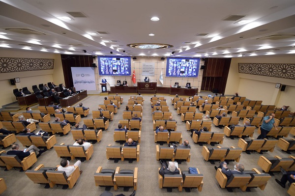 Şekib Avdagiç: KOBİ'leri rahatlatmak çok yerinde bir karar olacaktır