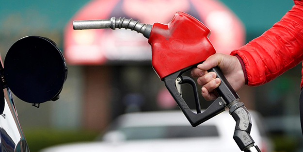 Sektörün en önemli ismi akaryakıt fiyatlarıyla şok eden gelişmeyi paylaştı! Bu haber araç sahiplerini yıkacak