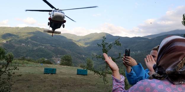 Sel felaketinin yaşandığı Bozkurt'a helikopterle götürüldü! 'İlk defa yapılıyor'