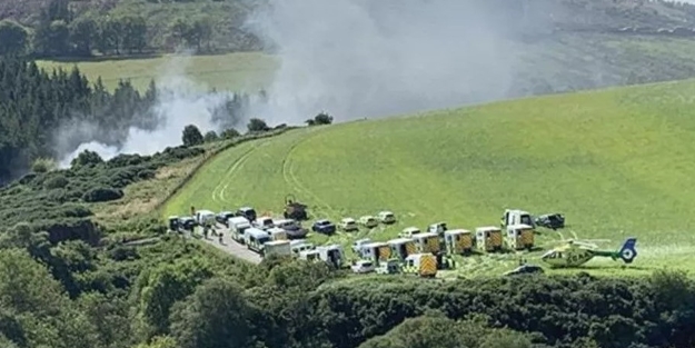 Sel, treni raydan çıkardı
