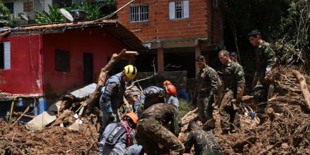 Sel ve toprak kayması sonucu 57 kişi öldü
