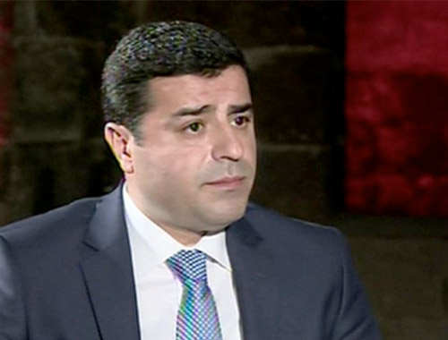 Selahattin Demirtaş Davutoğlu için çok ağır konuştu