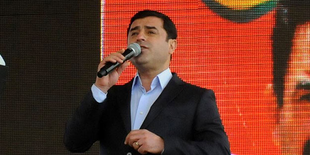 Selahattin Demirtaş köşe yazarlığına başlıyor! İşte yazacağı gazete