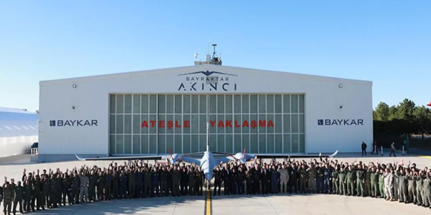 Selçuk Bayraktar duyurdu! Türkiye birikimini kardeş ülkelerle paylaştı! AKINCI TİHA eğitimi tamamlandı