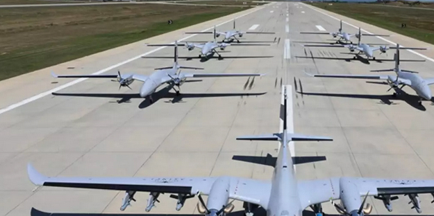 Selçuk Bayraktar'dan "AKINCI" paylaşımı geldi: 4 yıl önce bugün Gök Vatan ile buluştu!