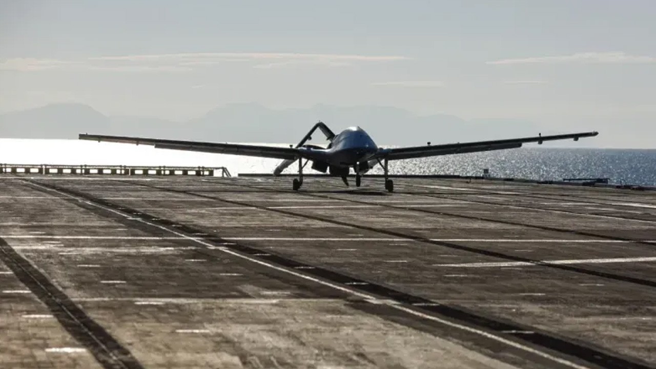 Selçuk Bayraktar'dan dikkat çeken TB3 paylaşımı