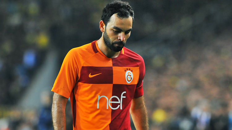 Selçuk İnan futbolu bırakıyor mu?