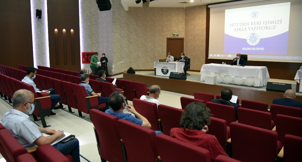 Selçuklu Belediyesi yatırımlarına kaldığı yerden devam ediyor 