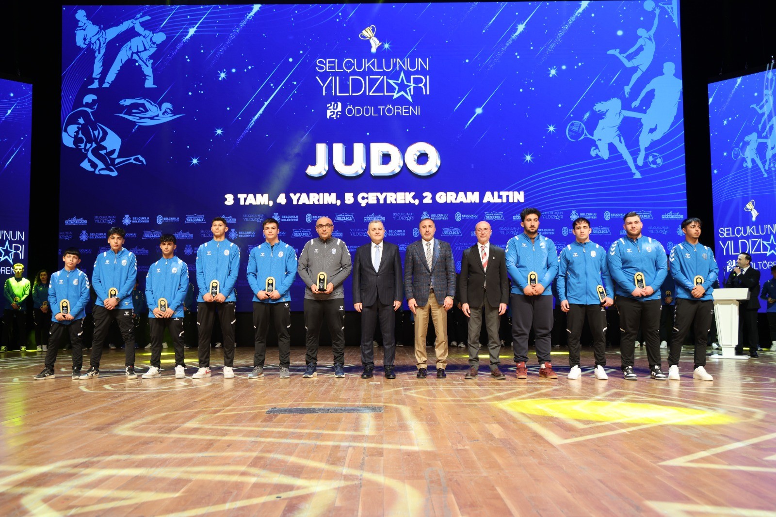 Selçuklu'nun yıldızları ödüllendirildi