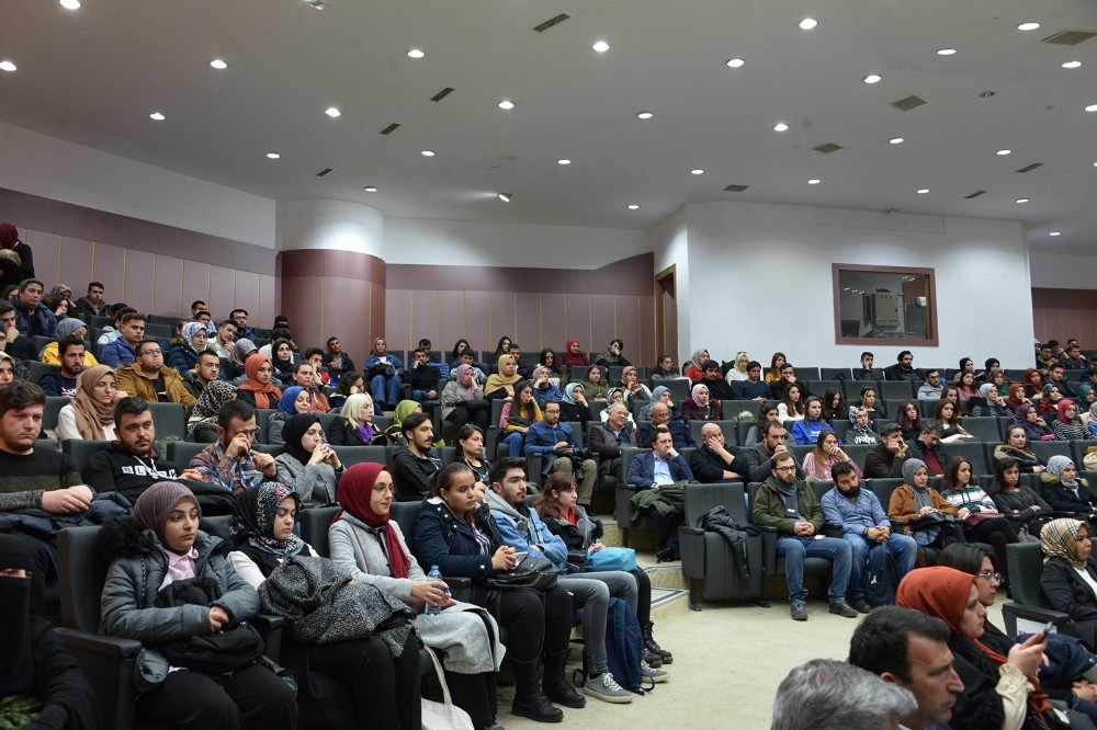 Selçuk’ta “Karabağ Meselesi ve Hocalı Soykırımı” konferansı yapıldı 