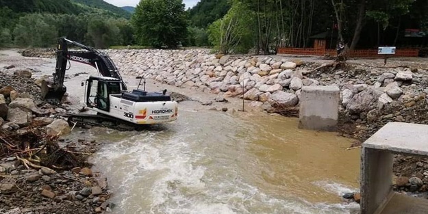 Selden etkilenen bölgelerde çalışmalar devam ediyor
