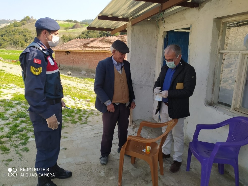 Selendi Vefa Sosyal Destek Grubu yaşlıların ve hastaların hizmetinde 