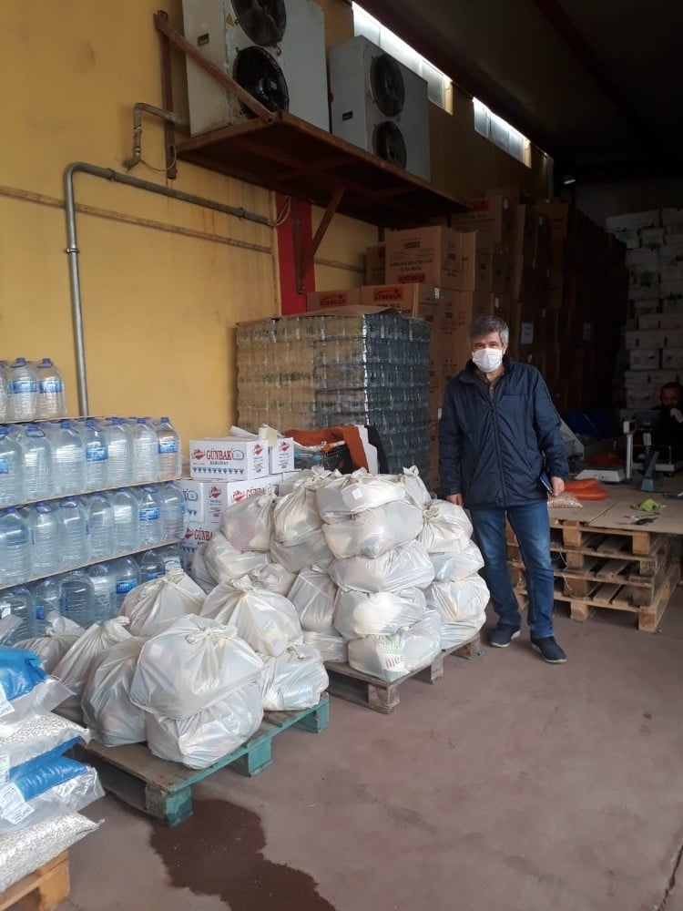 Selendililerden gıda kolisi desteği 