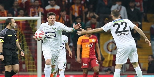 Seleznyov'dan çarpıcı sözler! 'Barcelona ile oynamadık'