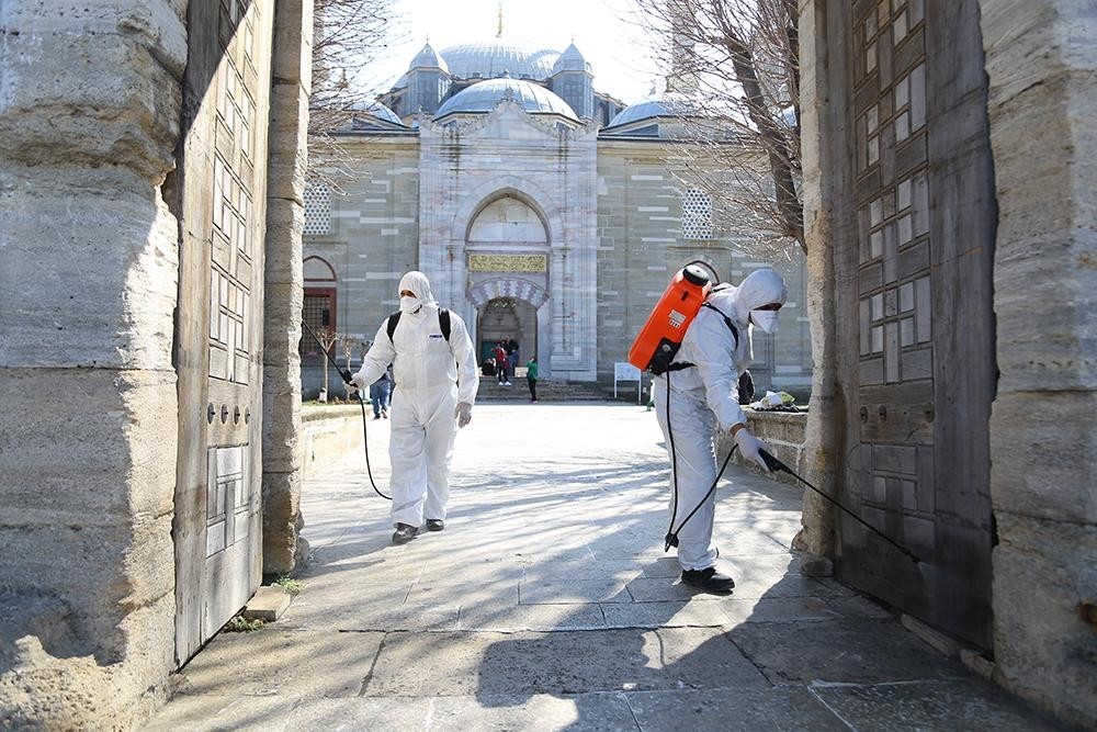 Selimiye Camisi’nde korona virüsü önlemi 