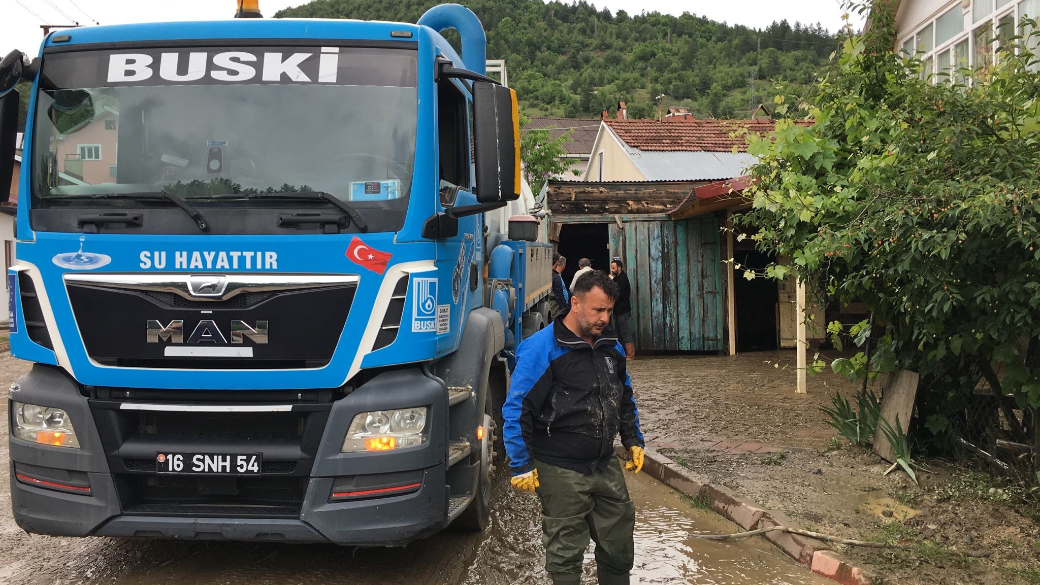 Selin yaralarını BUSKİ saracak