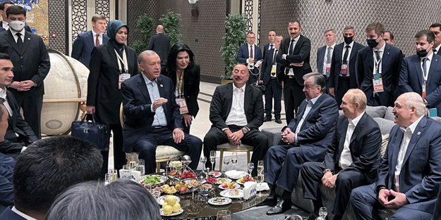 “Sembolik Cumhurbaşkanı” önerenler fotoğrafa iyi baksın!