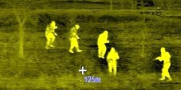 Şemsiye ile kaçmak isteyen teröristler F-16’ya yakalandı