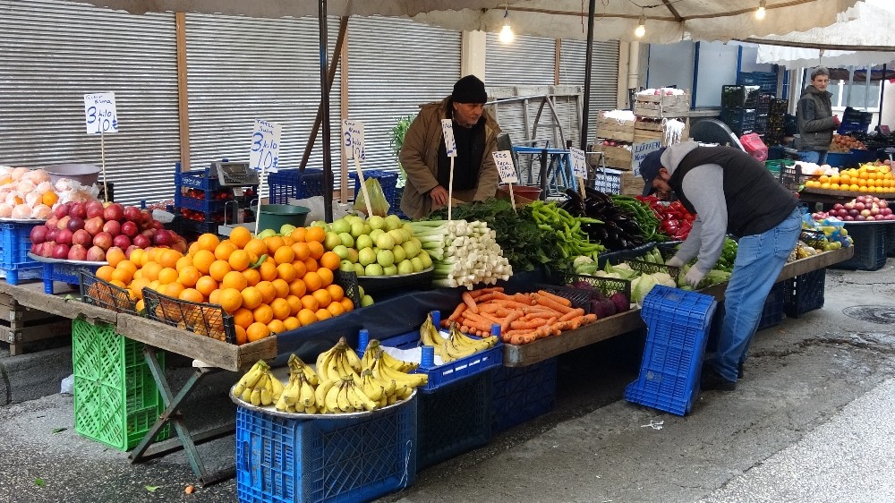 Semt pazarlarında durgunluk 