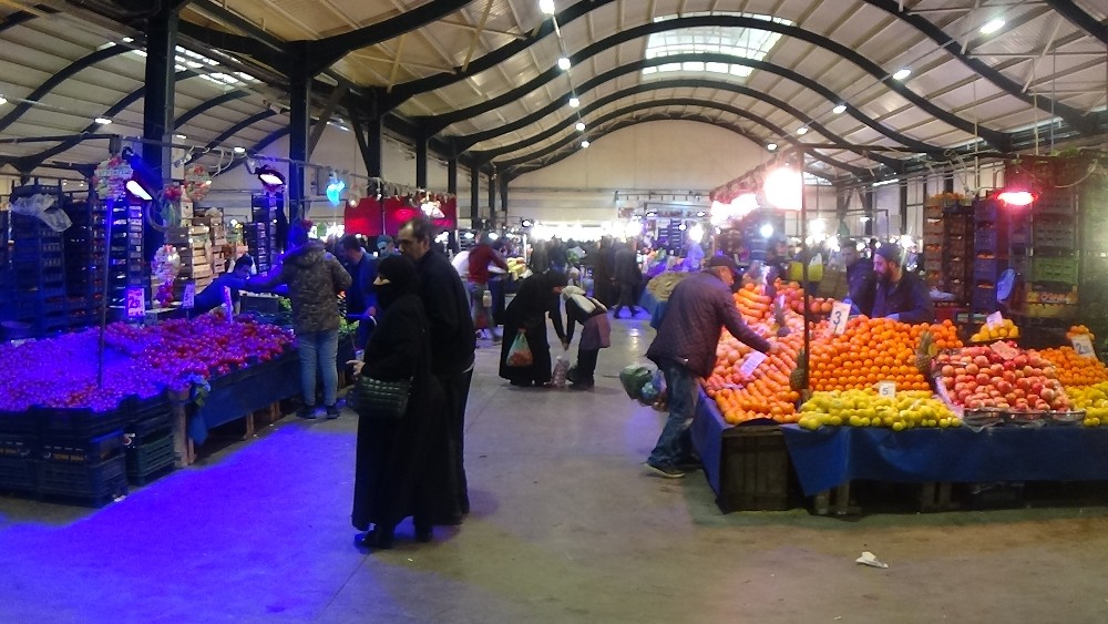 Semt pazarlarında giriş ve çıkışlar ayarlandı 