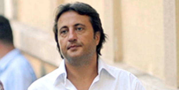 Sen Başbakan'ın telefonlarını mı dinliyorsun?