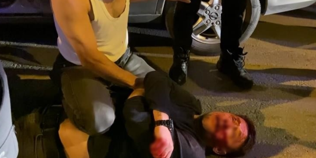 Sen misin haraç isteyen! Tüfek ve satırla ev basıp haraç istedi, meydan dayağı yedi