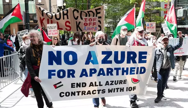 Sen misin İsrail’i protesto eden! Microsoft çalışanları işten kovuldu