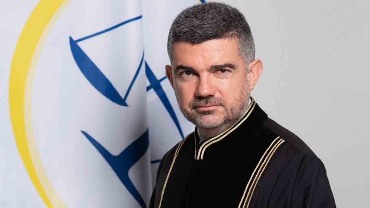 Sen misin Netanyahu’yu tutuklatan? Hayatını zehir ettiler