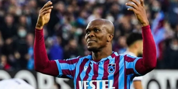 Sen misin parayı beğenmeyip imza atmayan!