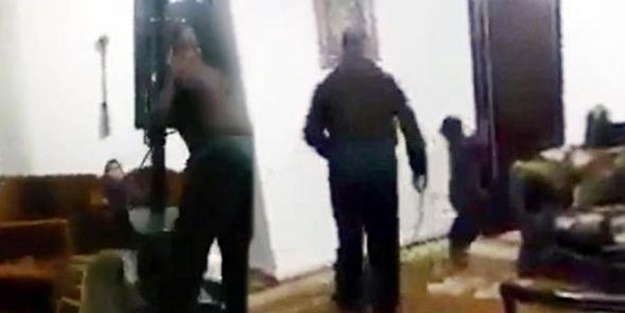 Mardin'de akılalmaz görüntü: Sen nasıl bir babasın!