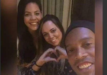 Sen ne pislik bir herifmişsin be! Ünlü futbolcu Ronaldinho, mide bulandırdı