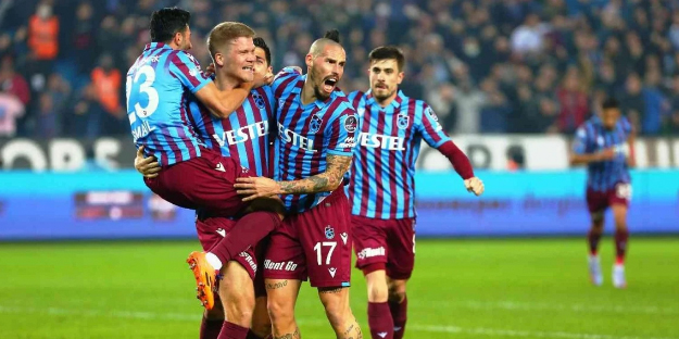 Sen ne yaptın Andreas Cornelius!