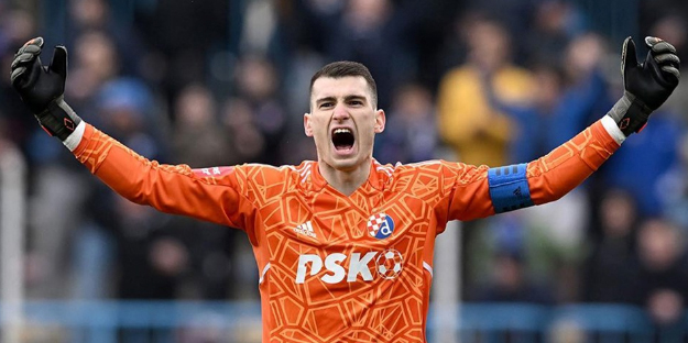 Sen ne yaptın böyle Livakovic! Müthiş gelişme şok edecek...