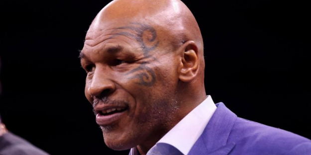 Sen ne yaptın Mike Tyson! Rezalet ki ne rezalet...