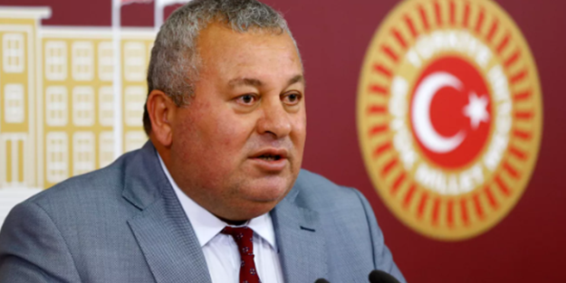 Sen Türk müsün Cemal? ‘Onlar çıkarsın bizimki yer altında kalsın’