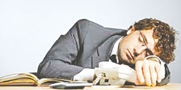 Sende odaklanma sorunu olmasın da ne olsun?